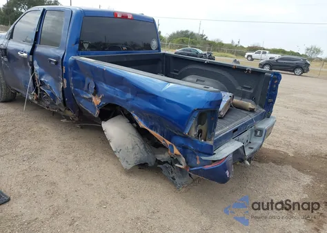 2010 Dodge Ram 1500 St z USA, uszkodzony, nr VIN 1D7RV1GP6AS117644